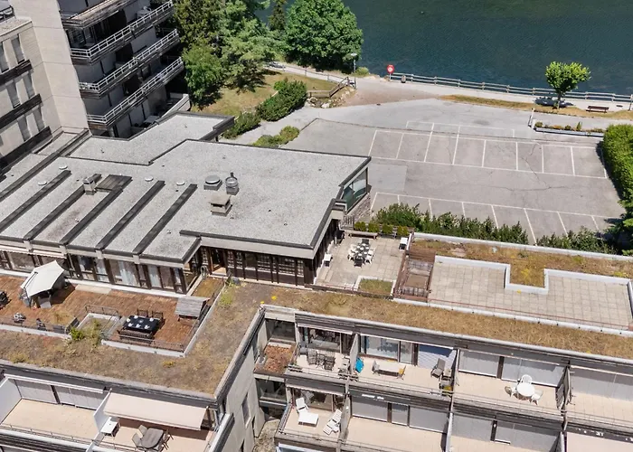 Jeanne D'arc Apt- A-8 By Interhome *